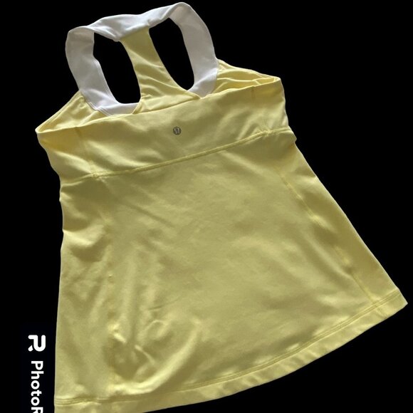 Lululemon Athletica Tank Top with a Built-in Sports Bra Mesh Details - Picture 4 of 5